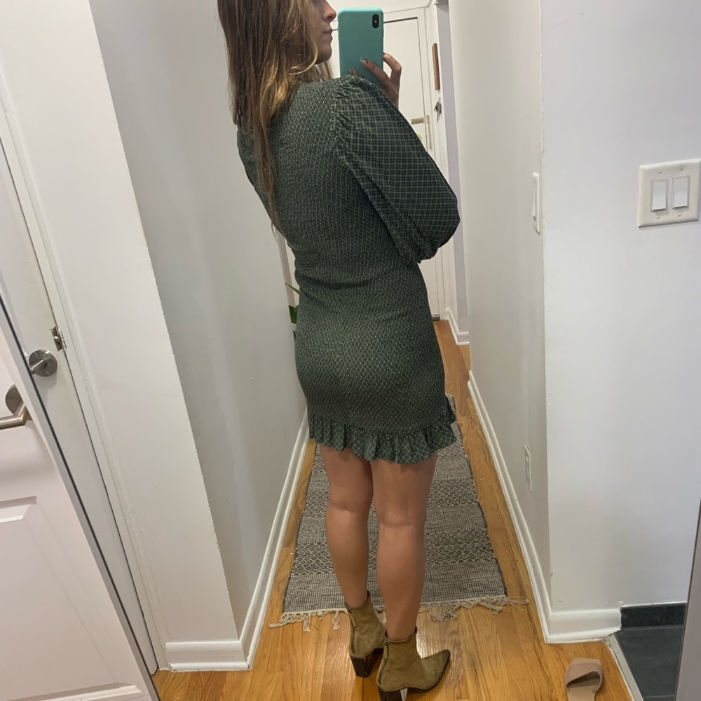 Dress - Picture 2 of 5